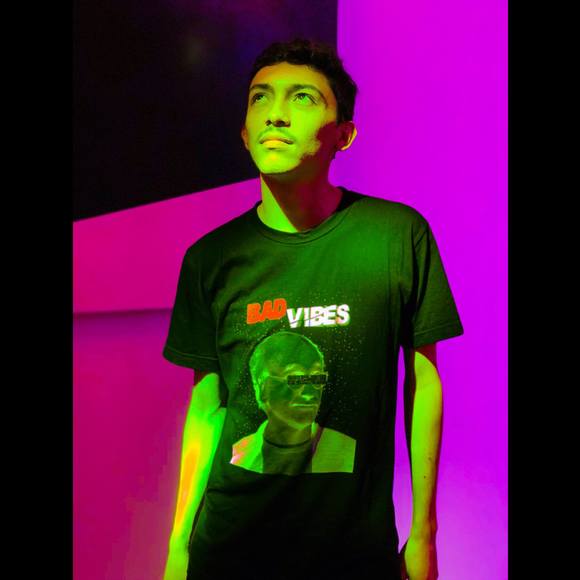 Meet your Posher, Stephen - Picture 1 of 1